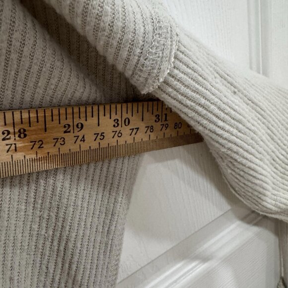We The Free‎ Sweater Women's Size M Gray Back Slit Cowl Neck Ribbed Long Sleeve - Picture 9 of 10